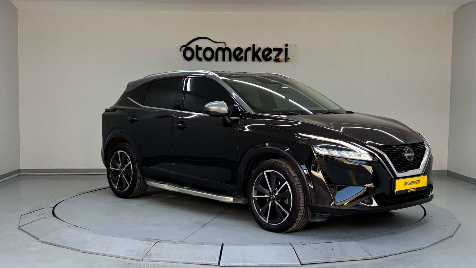 NISSAN QASHQAI 5